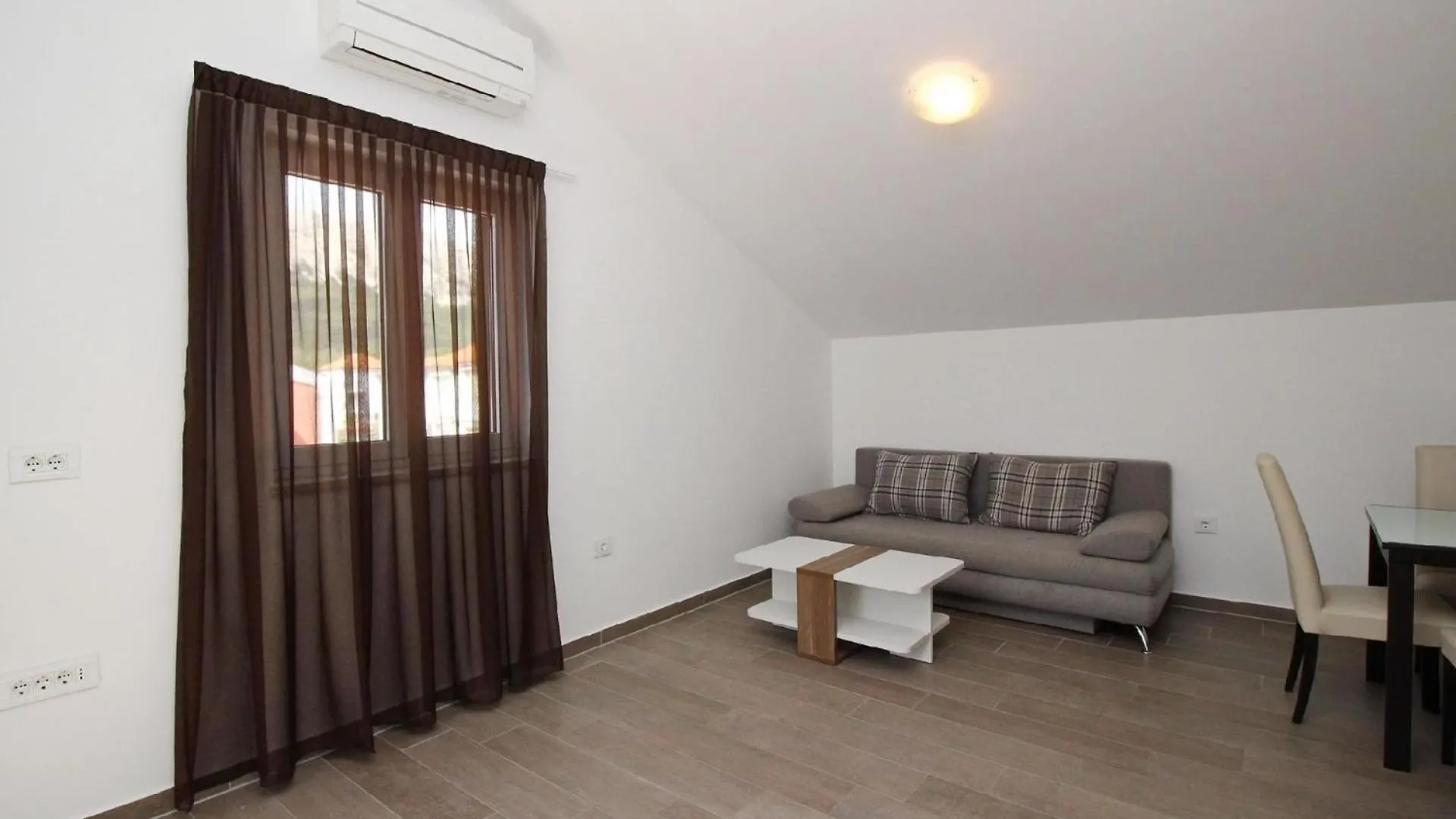 Tolles Appartement In Baska Mit Terrasse كرواتيا