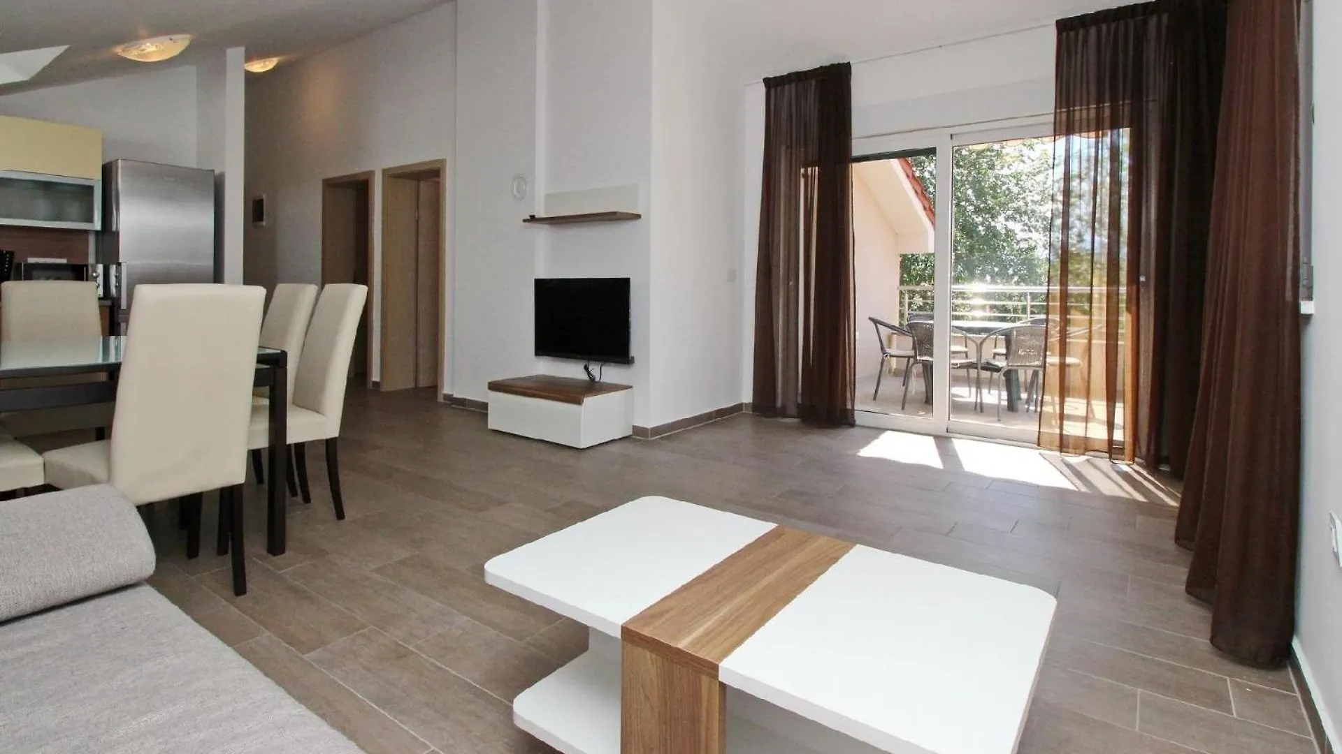 Tolles Appartement In Baska Mit Terrasse