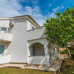  Apartament Benkovic